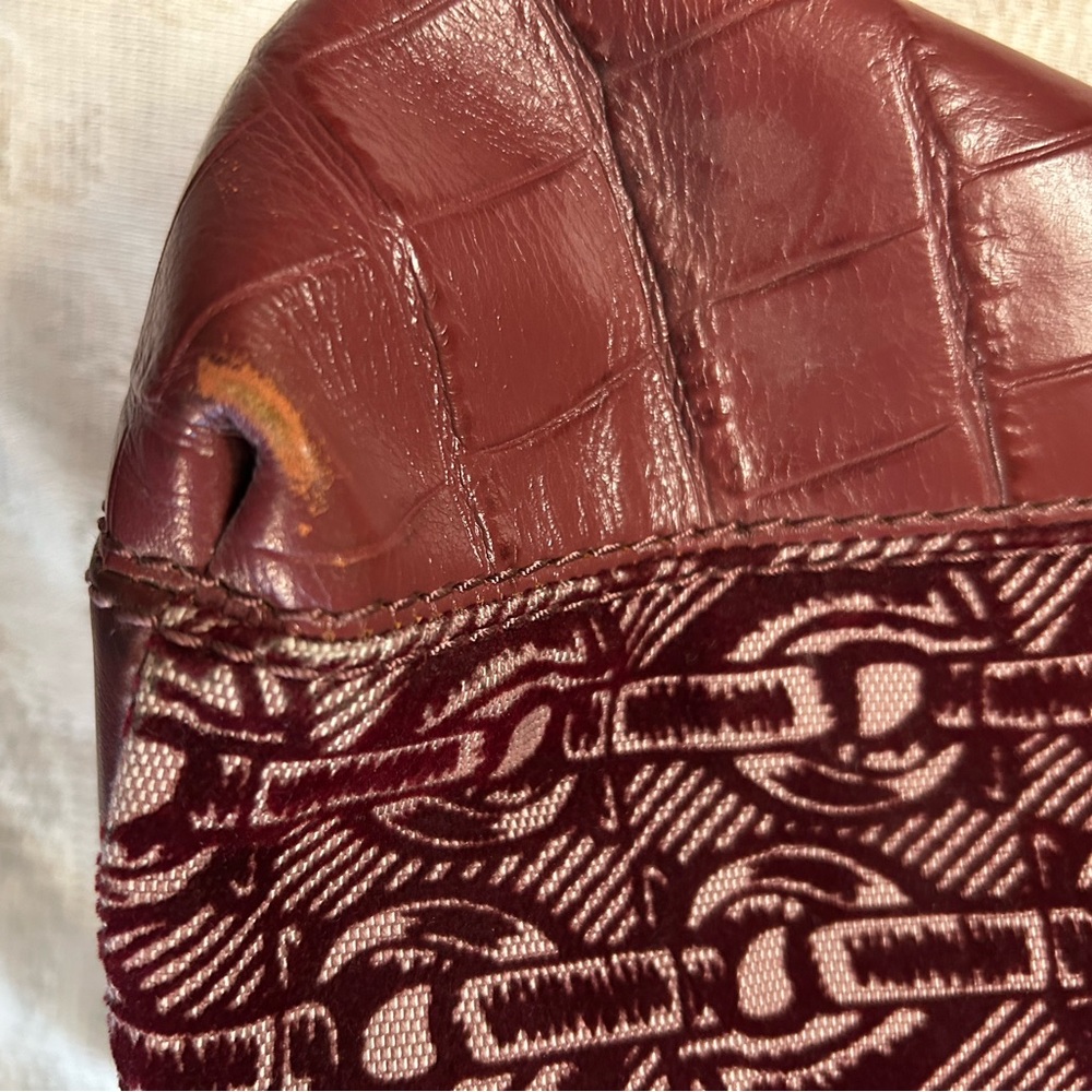 Coach Kristy Shoulder Bag Burgundy Patterned - Picture 4 of 9